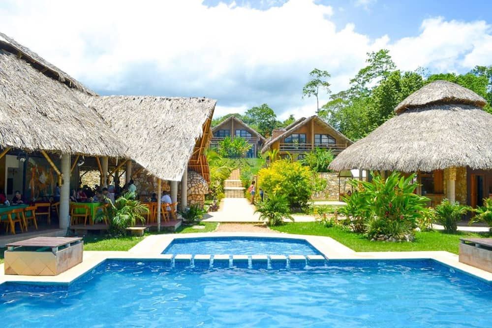 בריכה תמונה