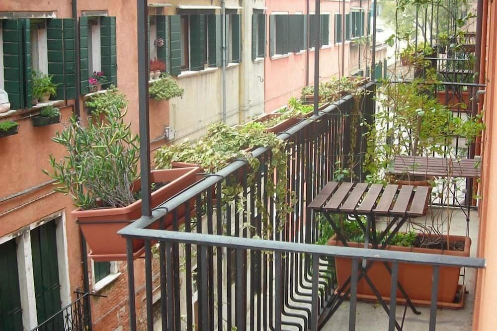 מרפסת תמונה