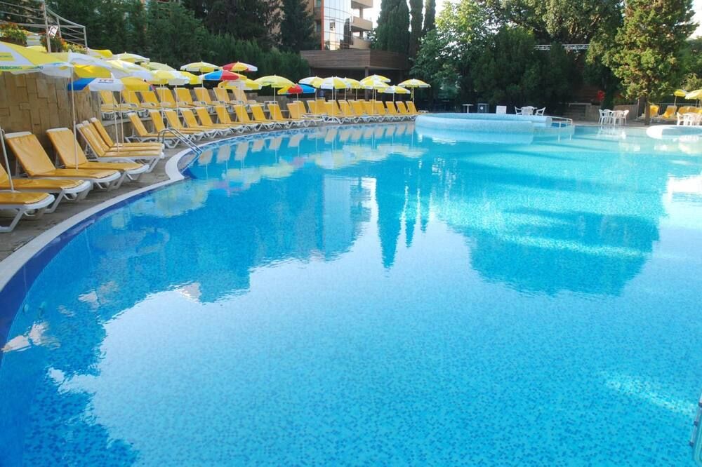 בריכה תמונה