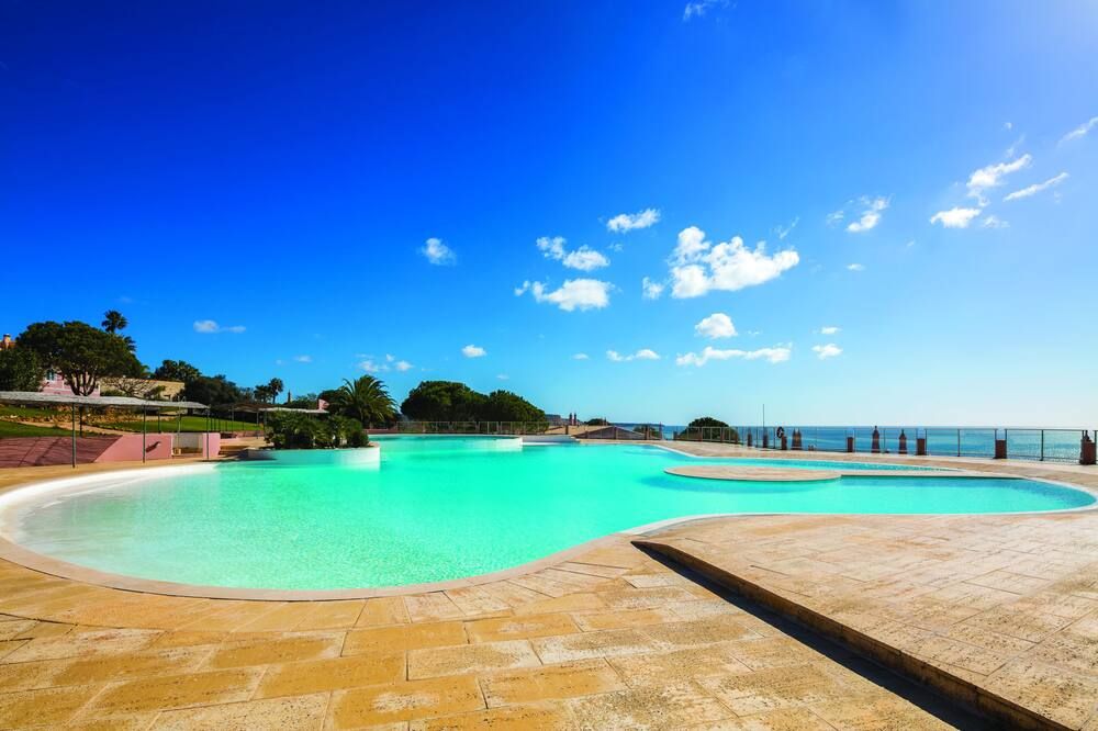 בריכה תמונה