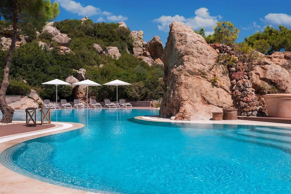 בריכה תמונה