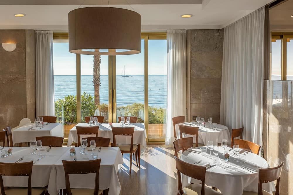 מסעדה תמונה