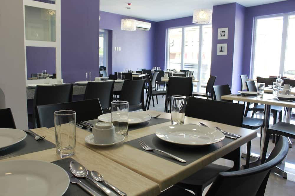 מסעדה תמונה