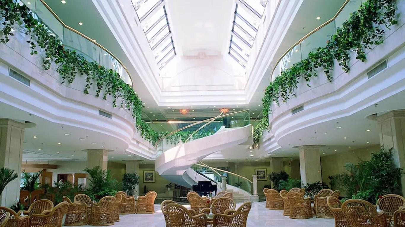 Wuxi Lakeview Park Resort
