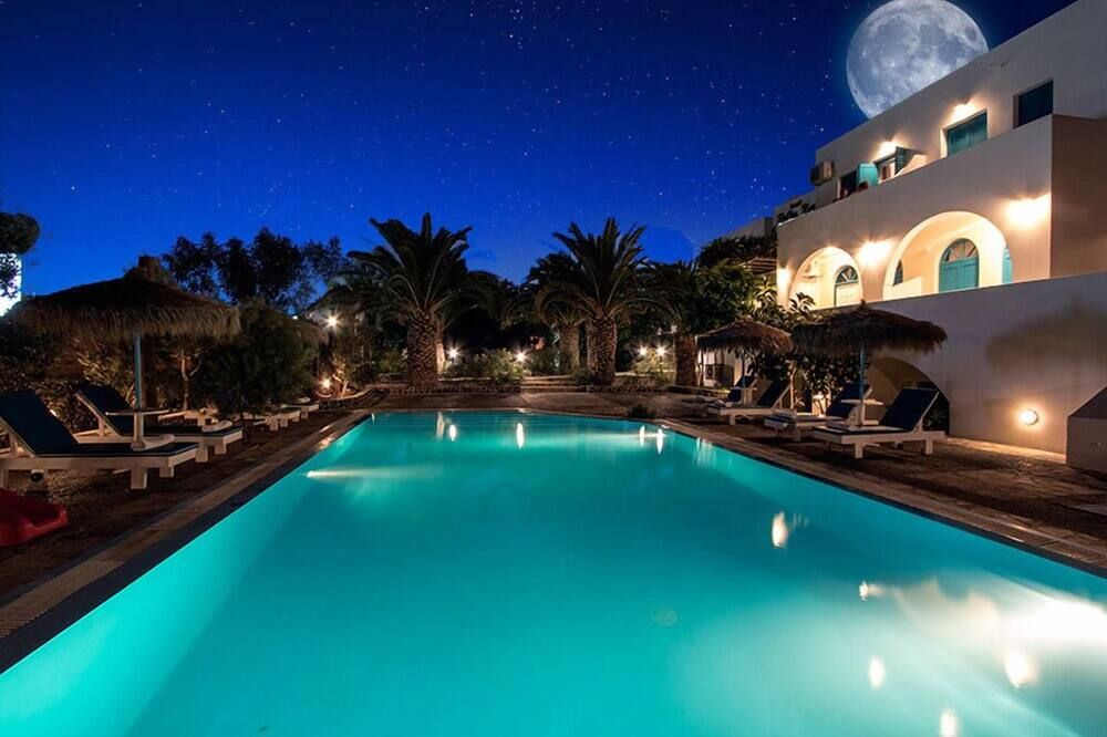 בריכה תמונה