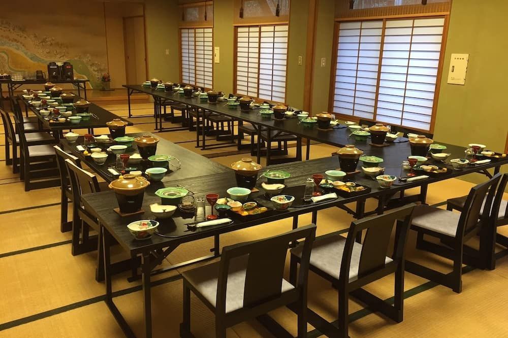 אחר תמונה