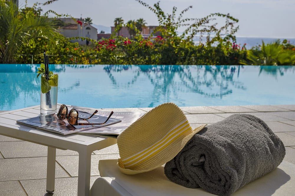 בריכה תמונה