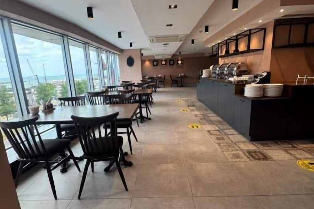 מסעדה תמונה