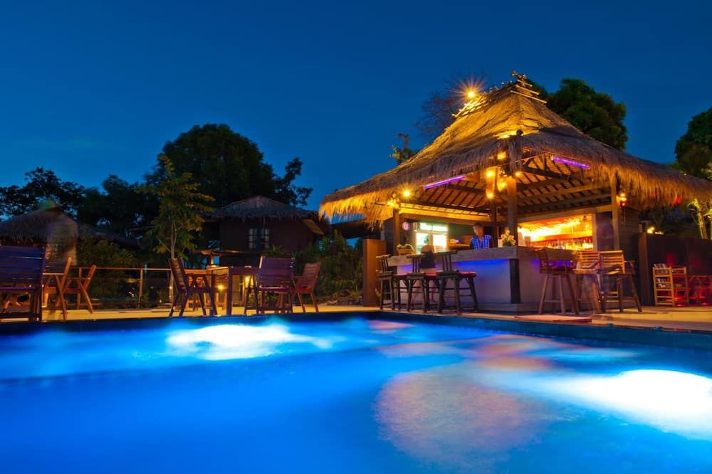 בריכה תמונה