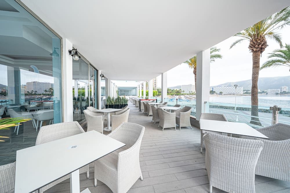 מסעדה תמונה