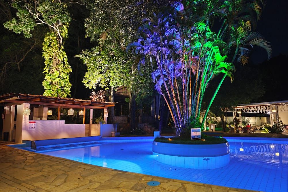 בריכה תמונה