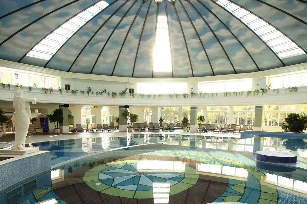 בריכה תמונה