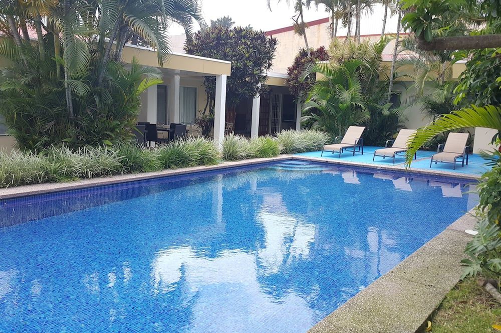 בריכה תמונה