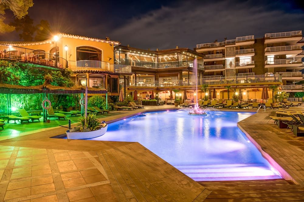 בריכה תמונה