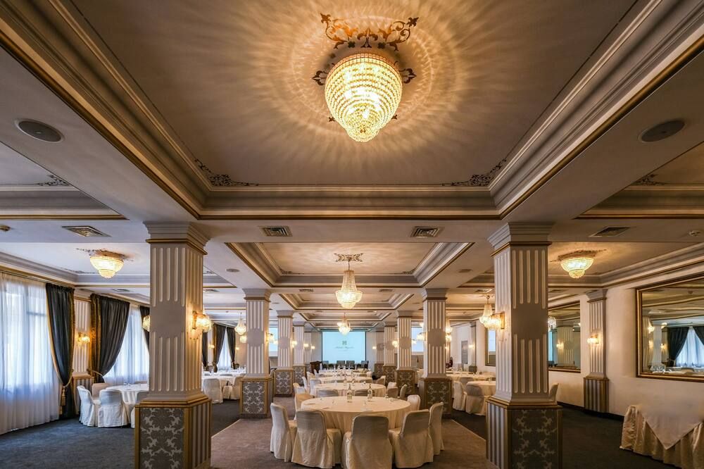 מסעדה תמונה