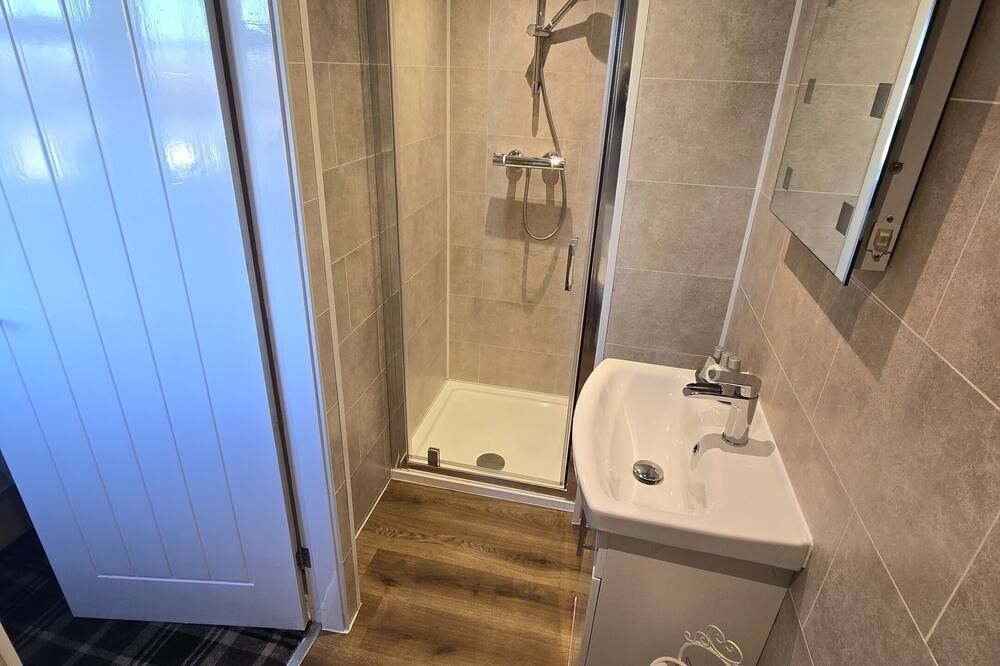 אחר