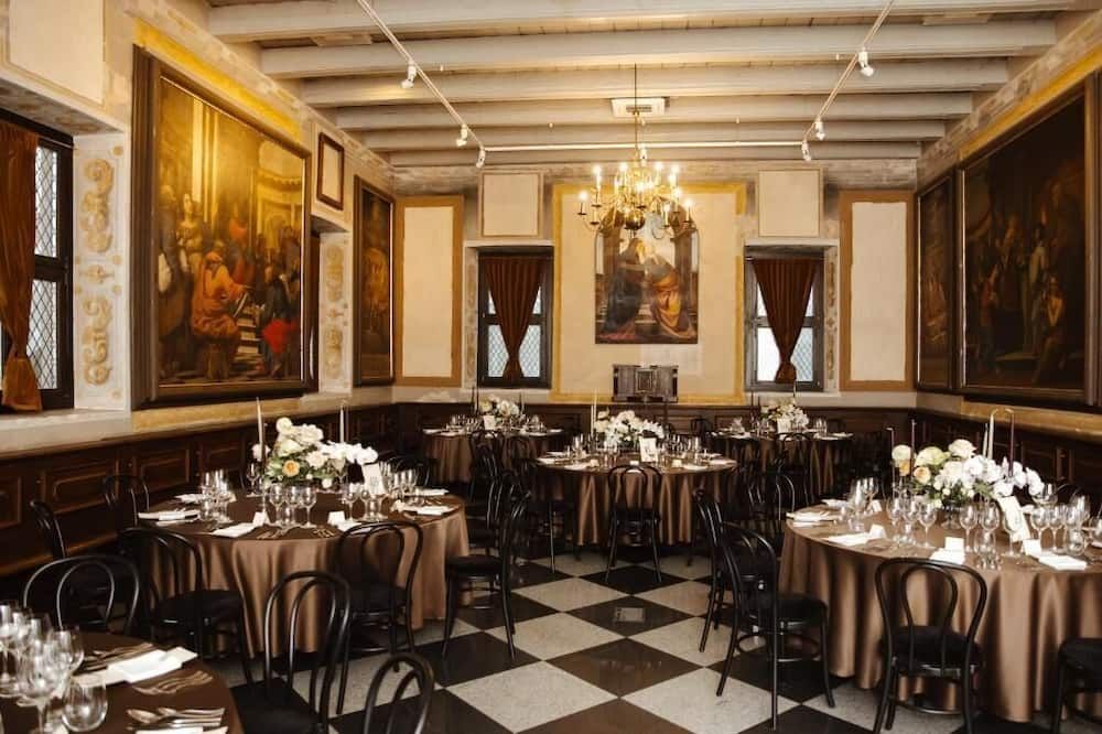 מסעדה תמונה