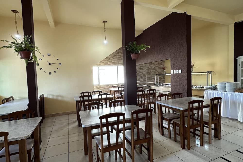 מסעדה תמונה