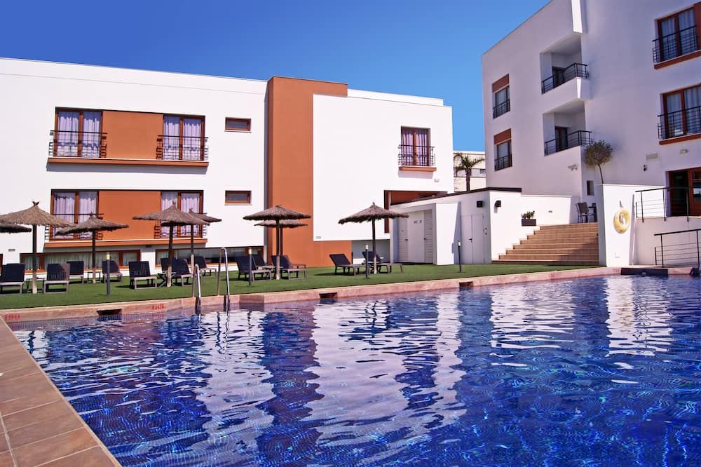 בריכה תמונה