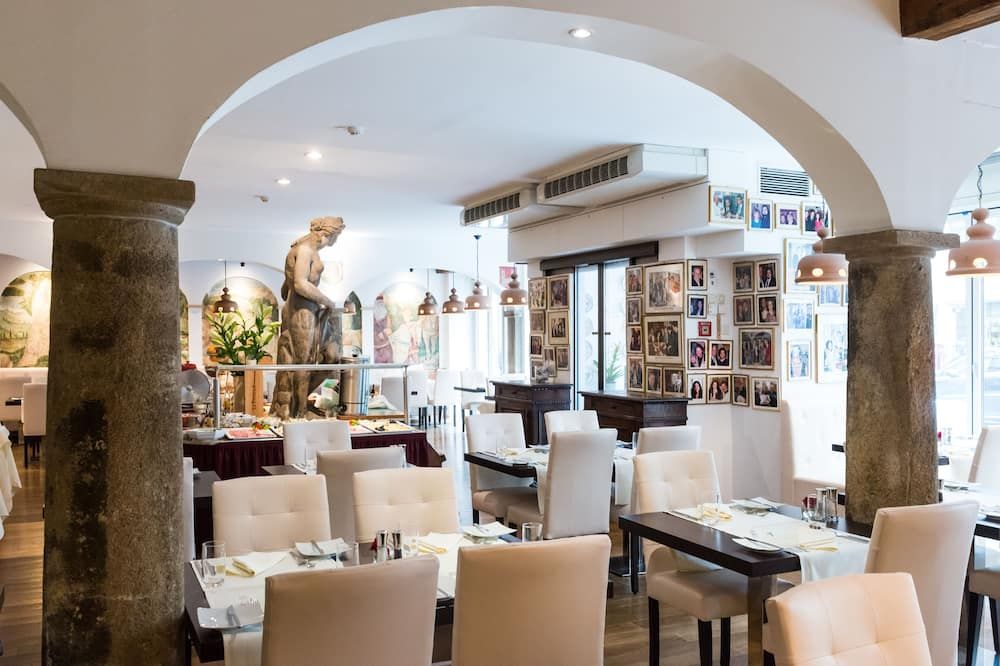 מסעדה תמונה