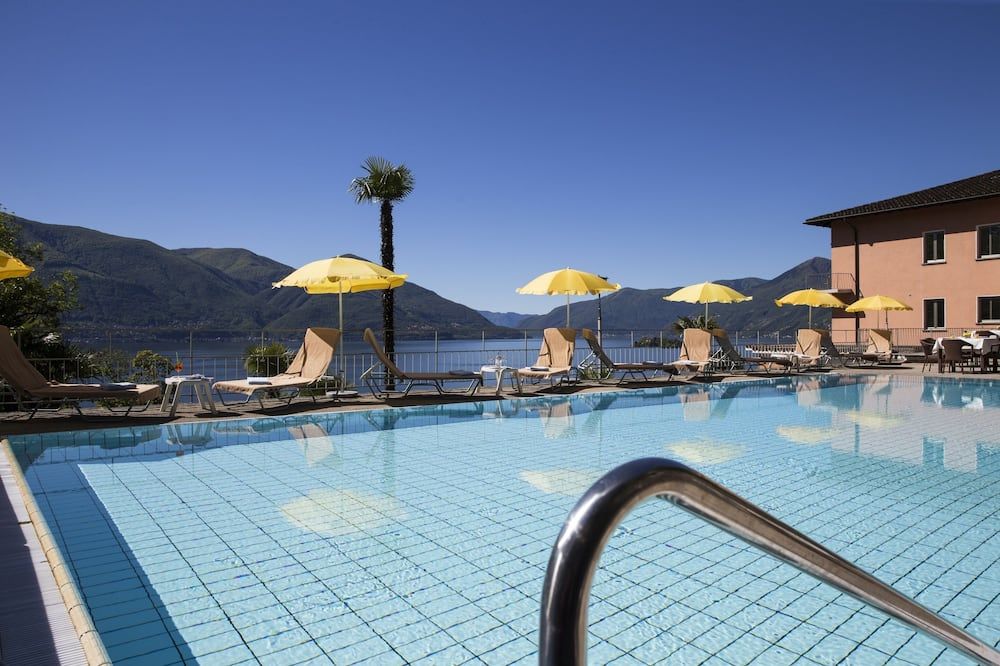 בריכה תמונה