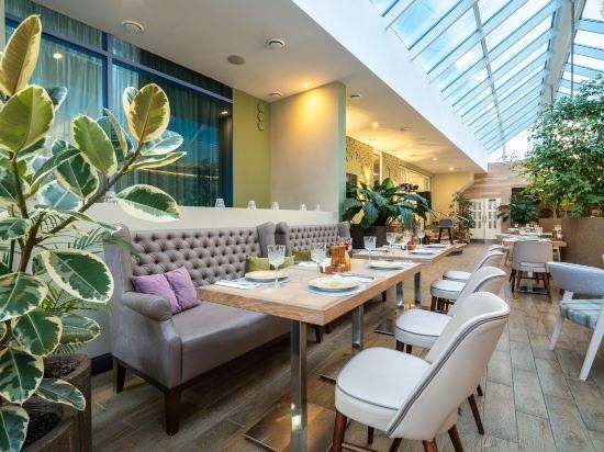 מסעדה תמונה