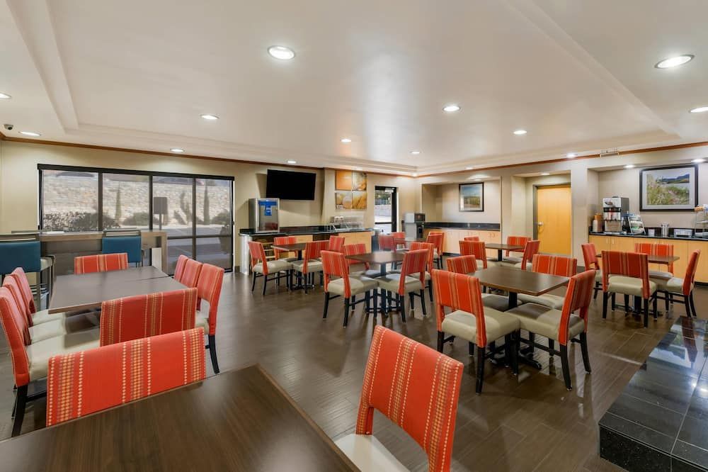 מסעדה תמונה