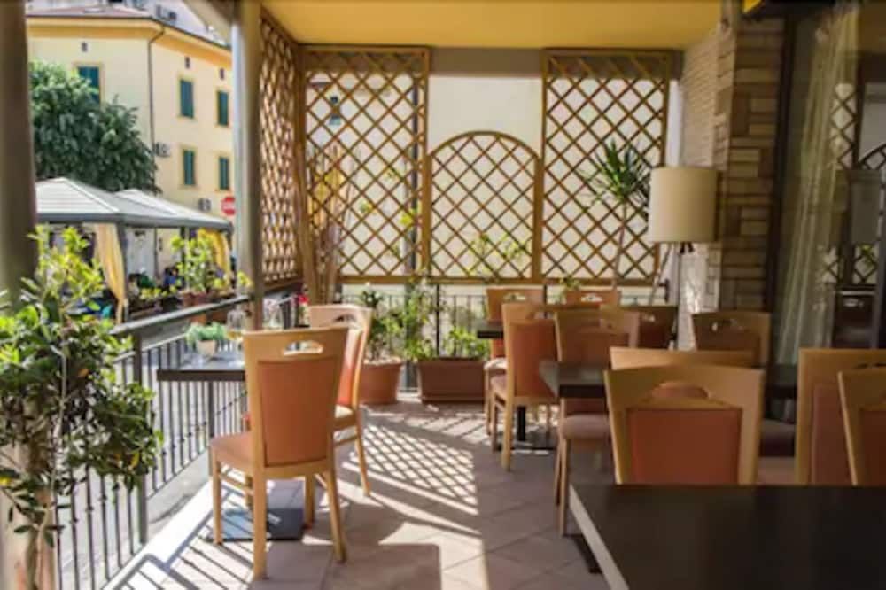 מסעדה תמונה