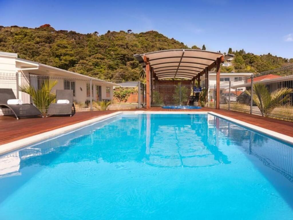 בריכה תמונה