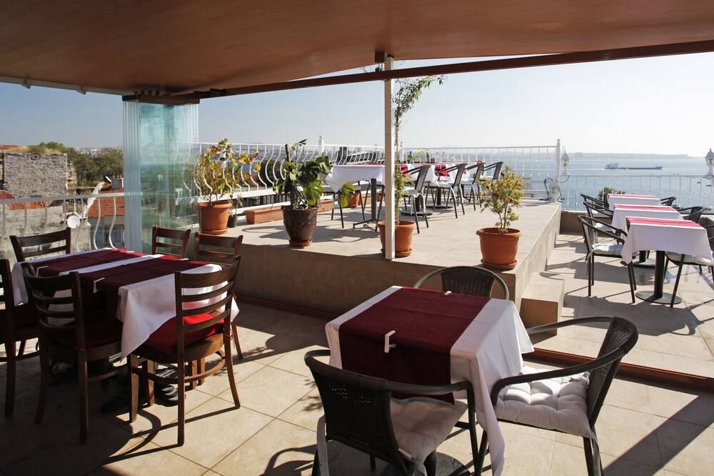 מסעדה תמונה