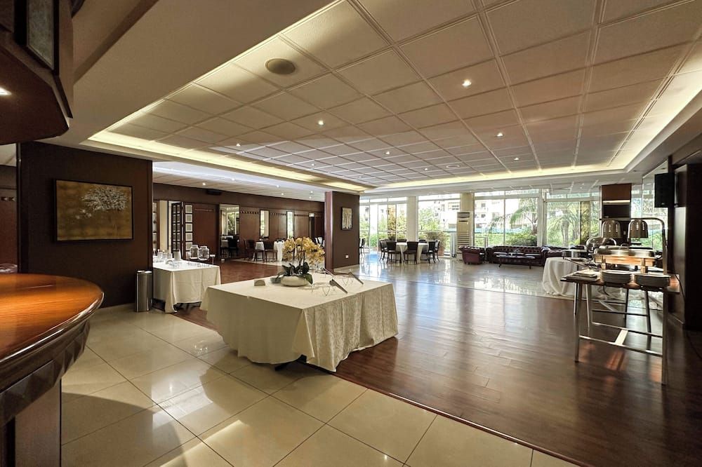 מסעדה תמונה