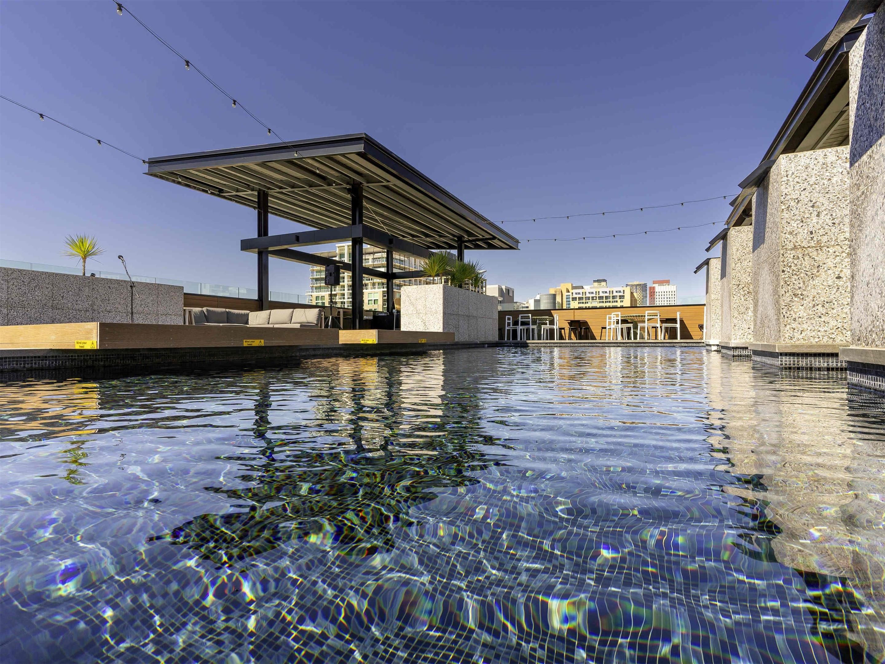 בריכה תמונה