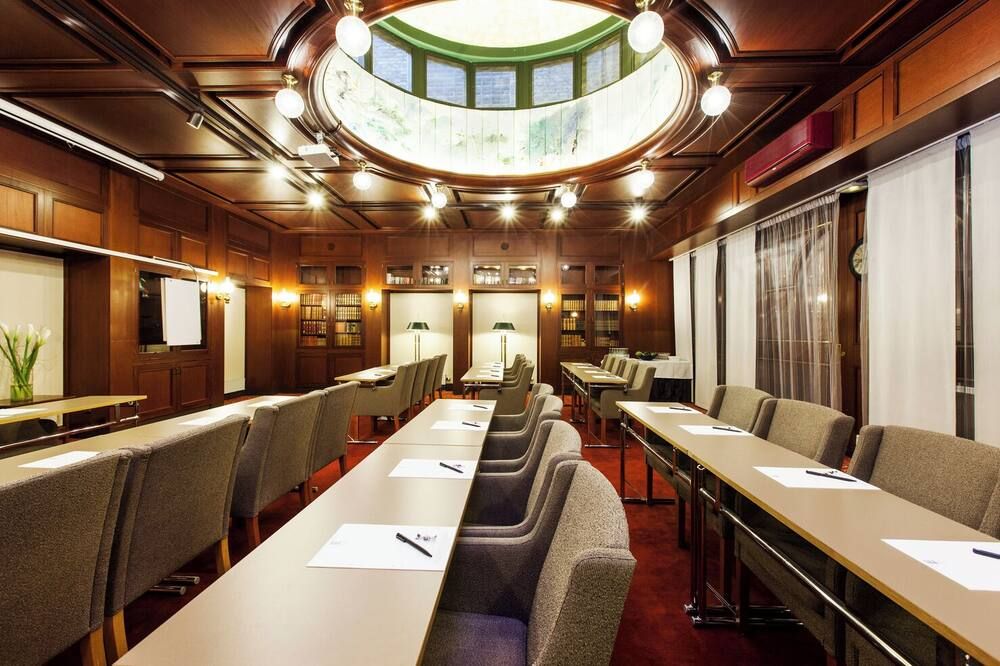 מסעדה תמונה