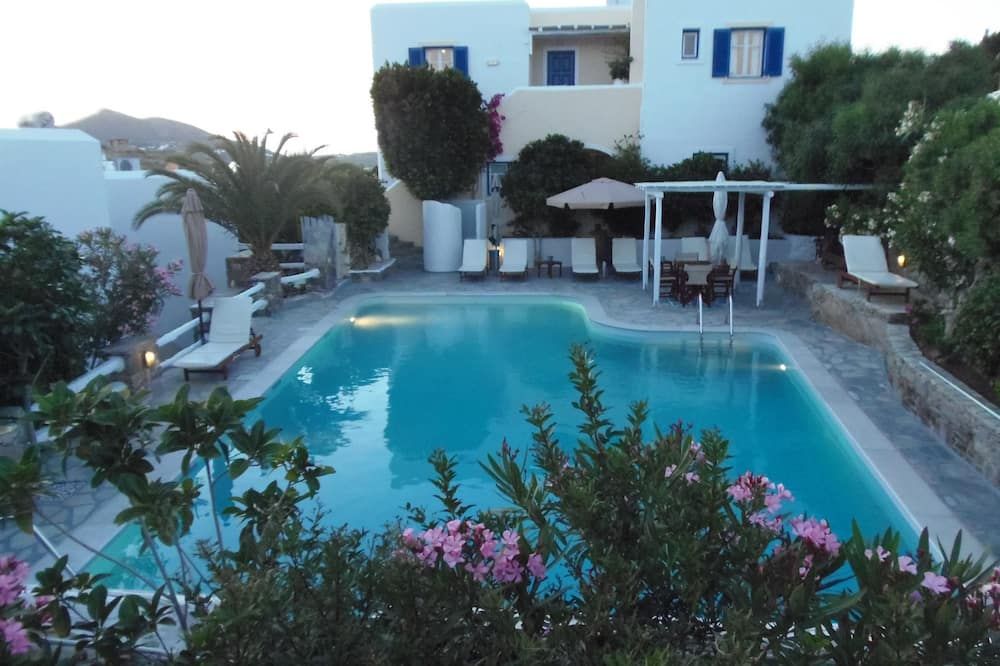 בריכה תמונה