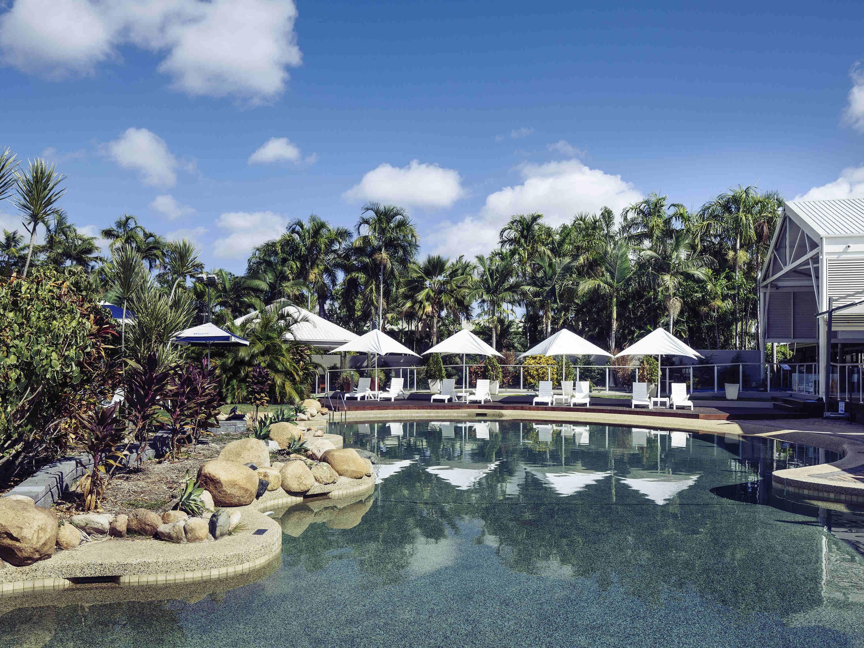 בריכה תמונה