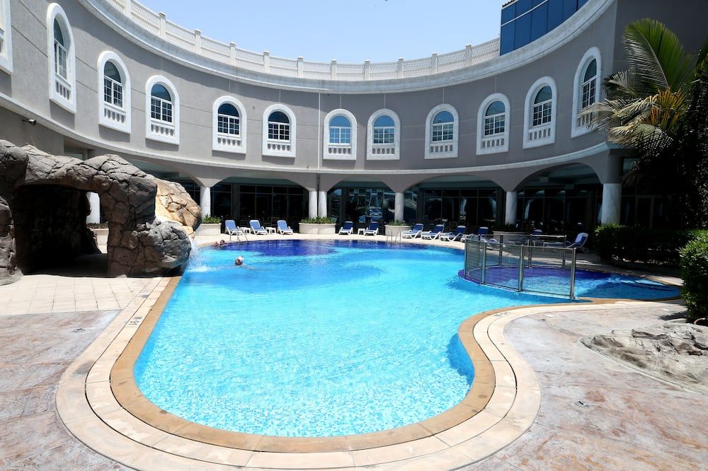 בריכה תמונה