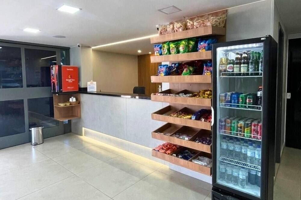 חנות