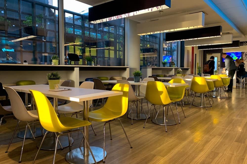 מסעדה תמונה