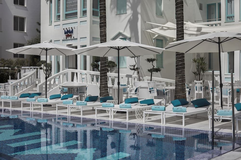 בריכה תמונה