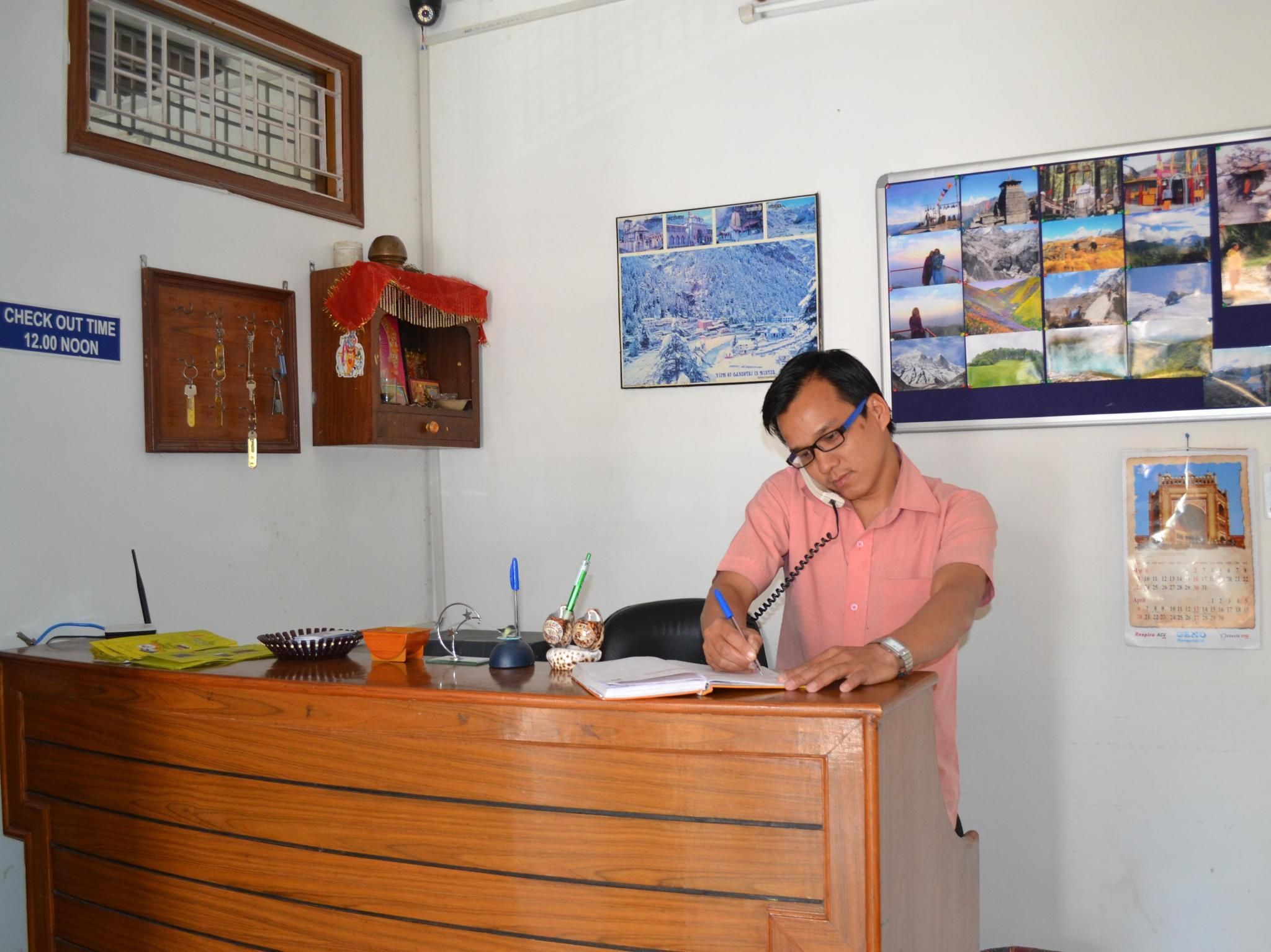 דלפק קבלה תמונה