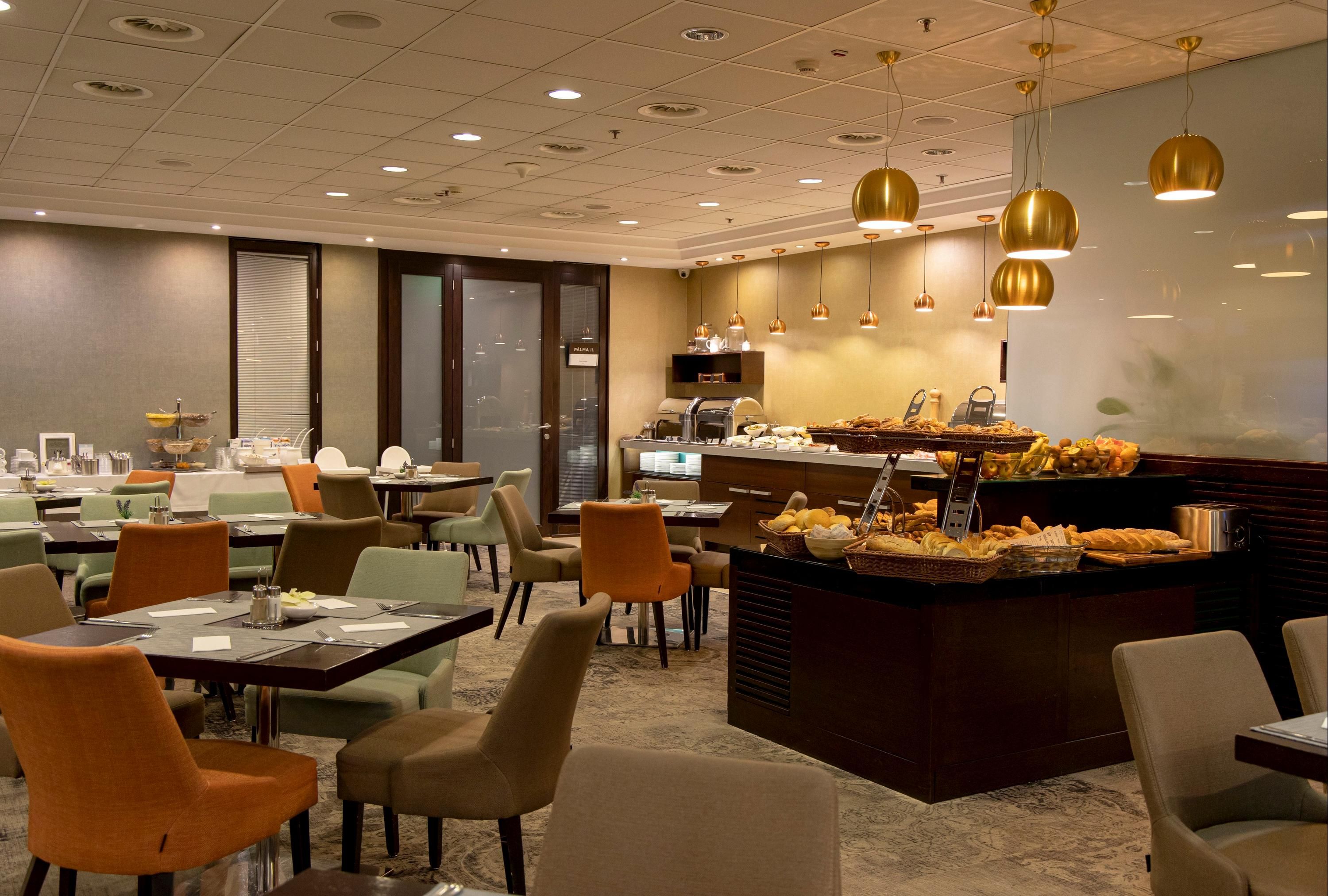 מסעדה תמונה