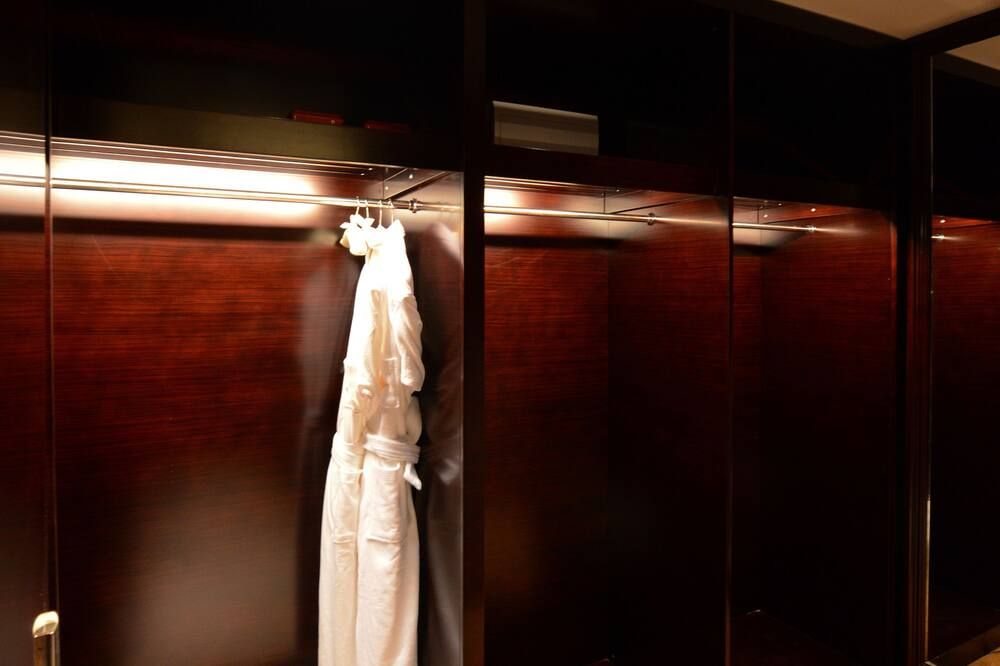 אחר