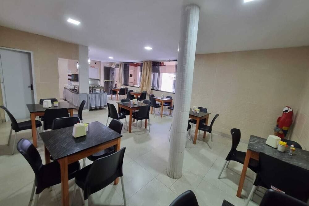 חדר אוכל תמונה