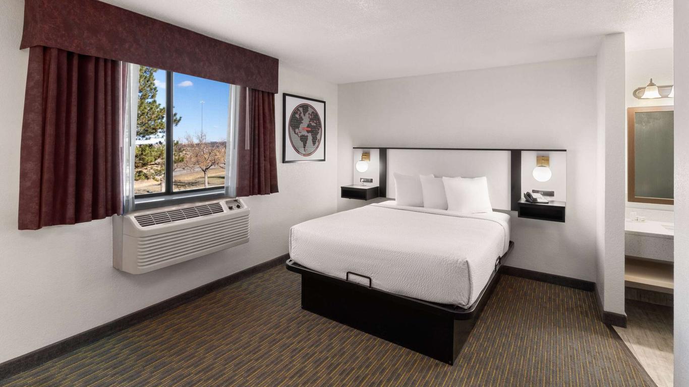 Sylo Hotel Denver Airport, A Ramada By Wyndham