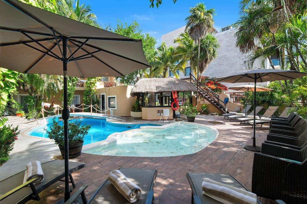 בריכה תמונה