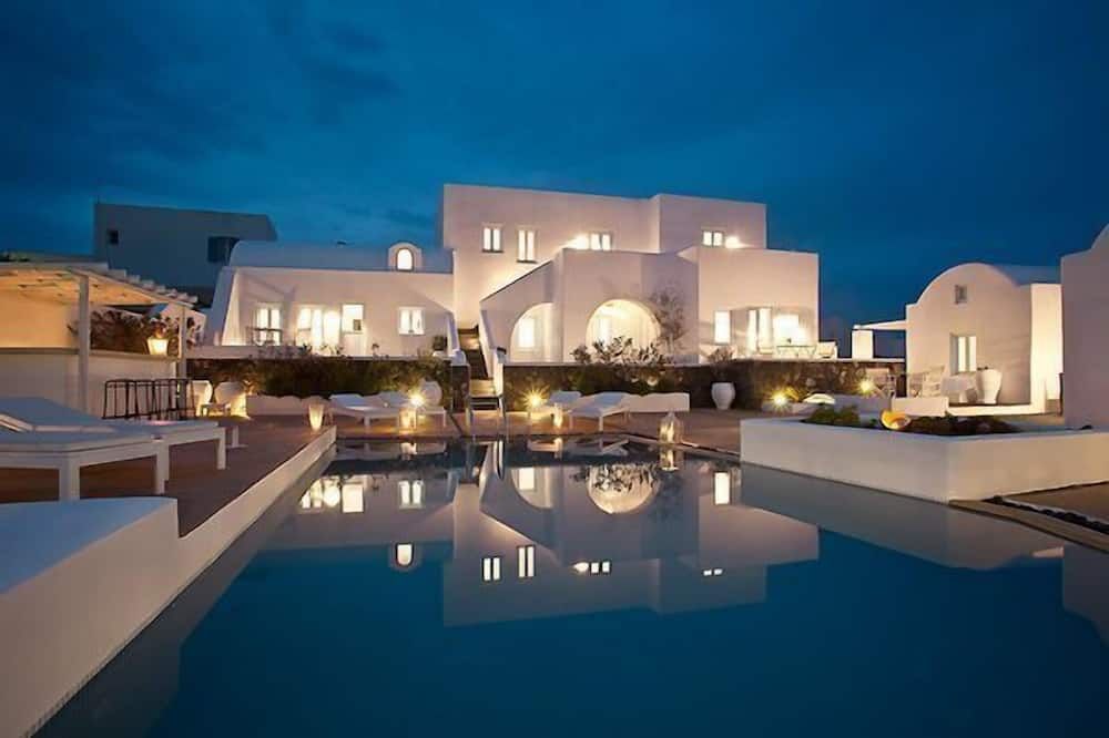 בריכה תמונה