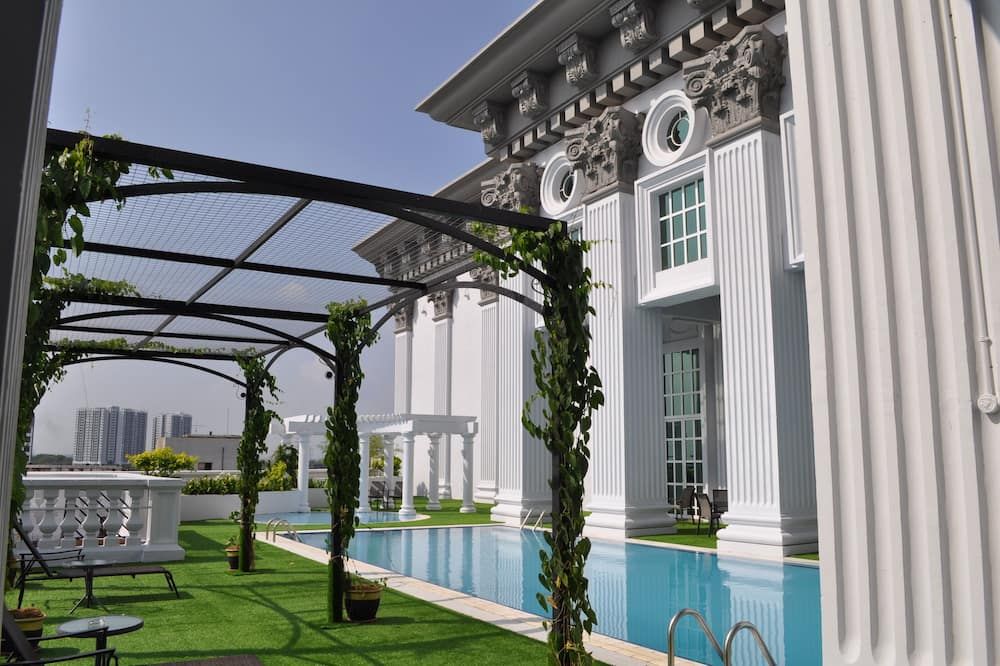 בריכה תמונה