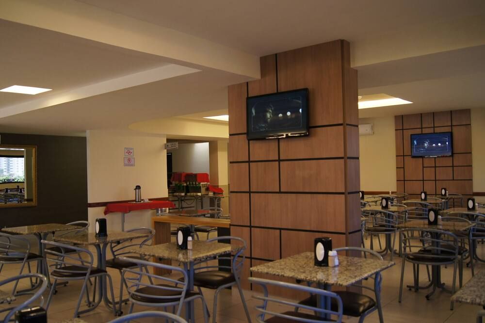 מסעדה תמונה