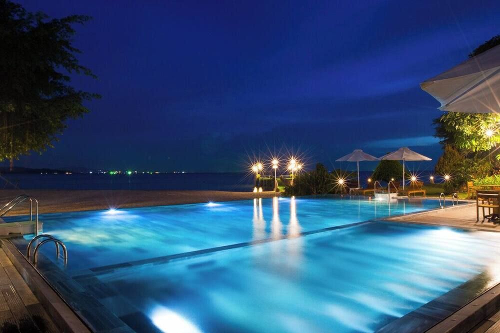 בריכה תמונה