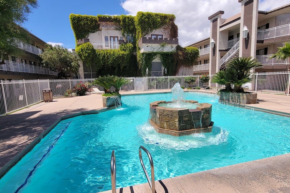 בריכה תמונה